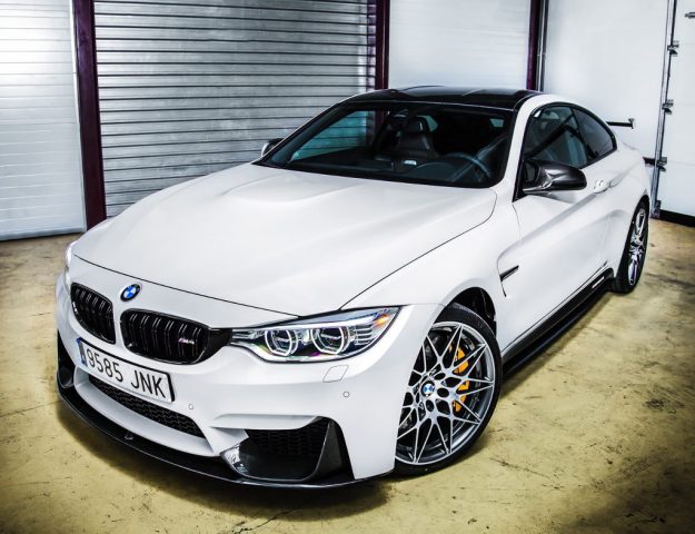 BMW M4 CS